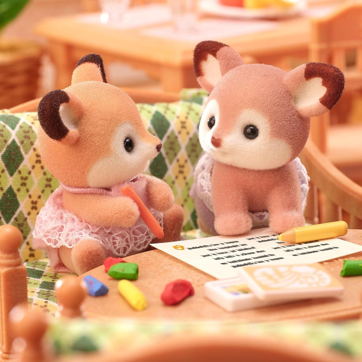 Sylvanian Families 5800 Gemelli Cervi, Set da Gioco con Animali, Figure di Animali della Foresta, Giocattolo per dai 3 anni in su