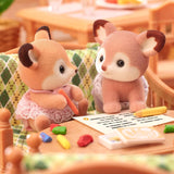 Sylvanian Families 5800 Gemelli Cervi, Set da Gioco con Animali, Figure di Animali della Foresta, Giocattolo per dai 3 anni in su