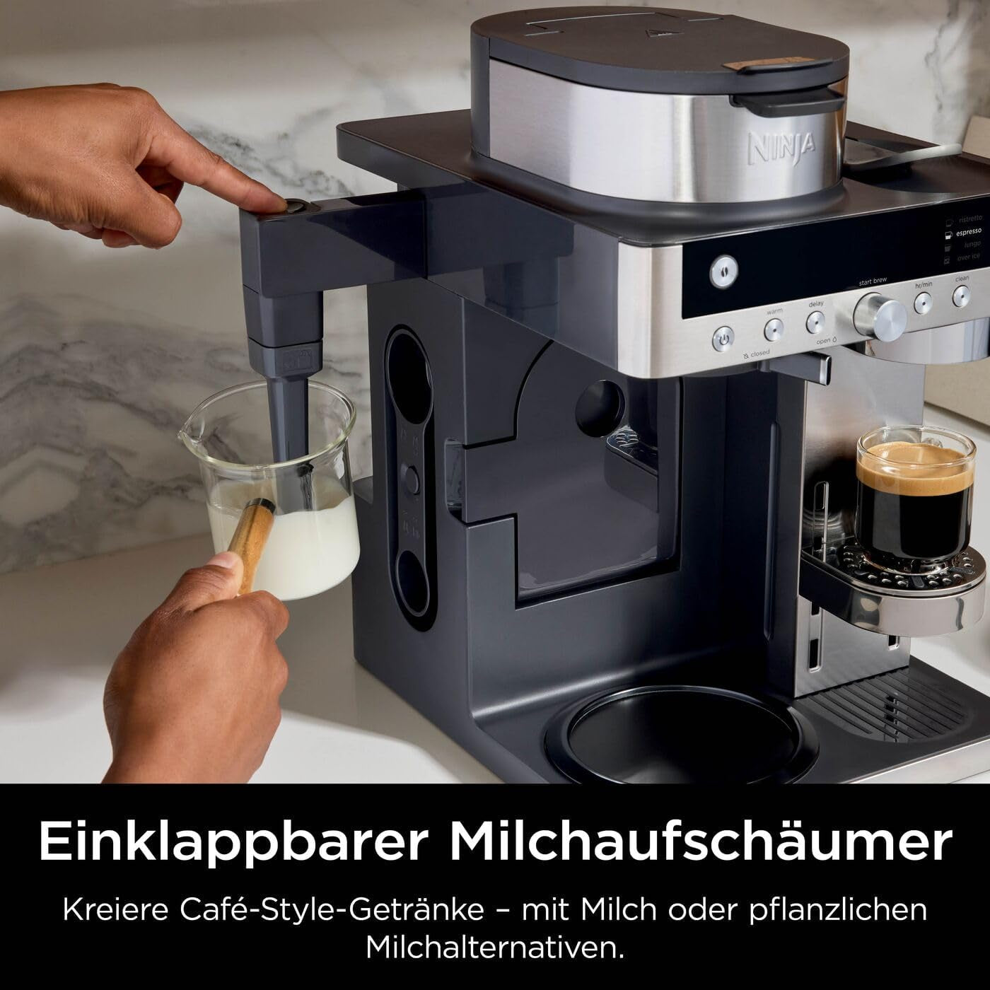 Macchina da caffè con filtro Ninja Prestige 2 in 1 con capsule e montalatte integrato, per latte macchiato, caffè freddo e Flat White, Nero CFN802EU