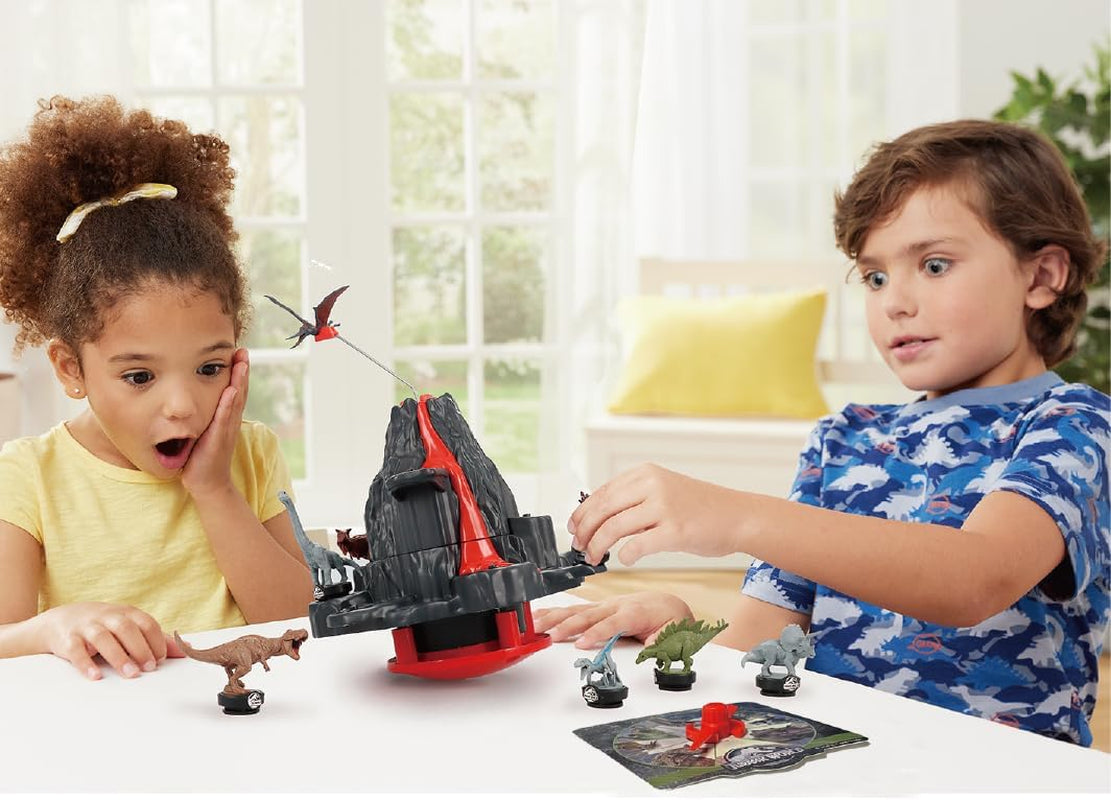 EPOCH Games - Jurassic World Trembling Volcano 7509 Gioco da tavolo giocattolo con dinosauri per bambini dai 4 anni in su