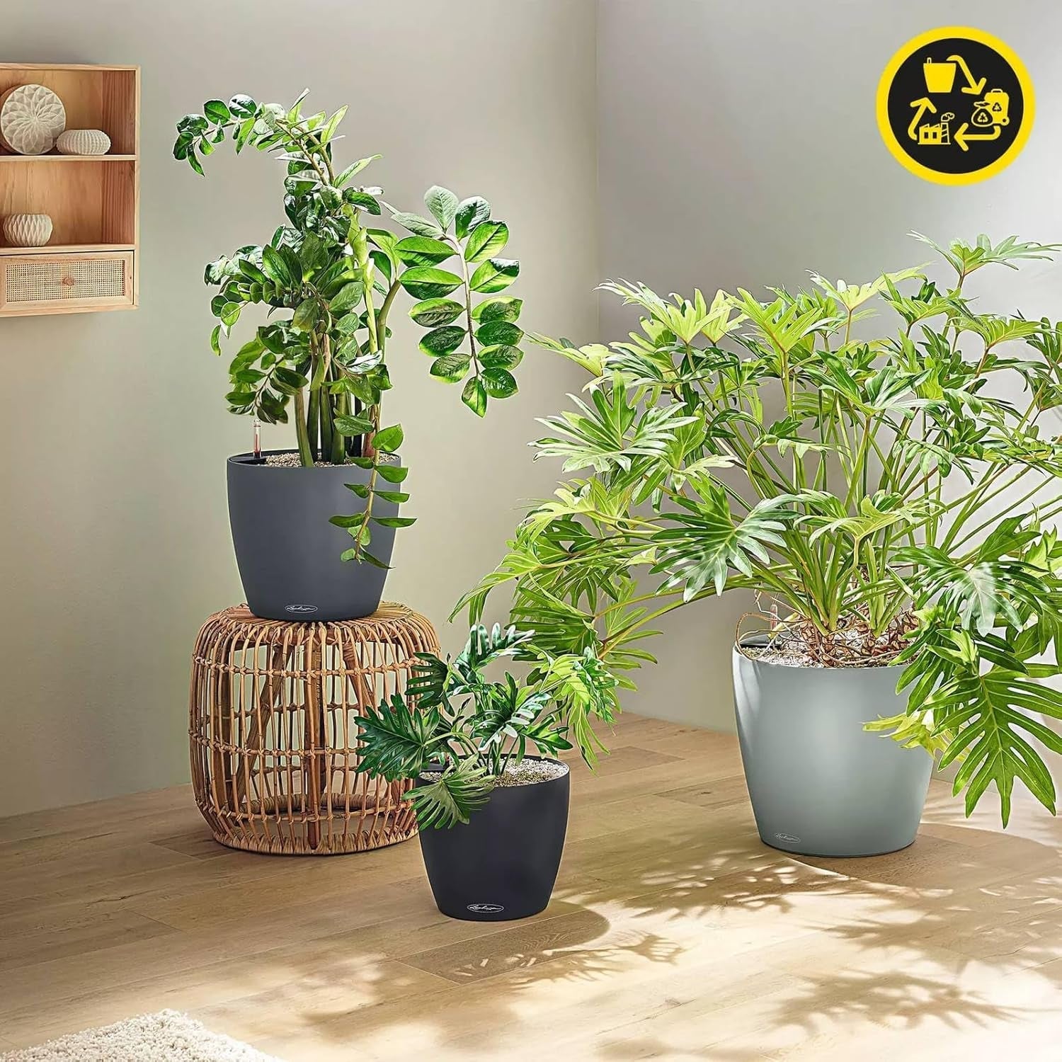 Fioriera LECHUZA Classico Colore ECO 60 Grigio Scuro | Fioriera con sistema di irrigazione e indicatore del livello dell'acqua | Realizzato in plastica riciclata al 100% | Finitura opaca | Ø 60 x 55,5 cm | 18955