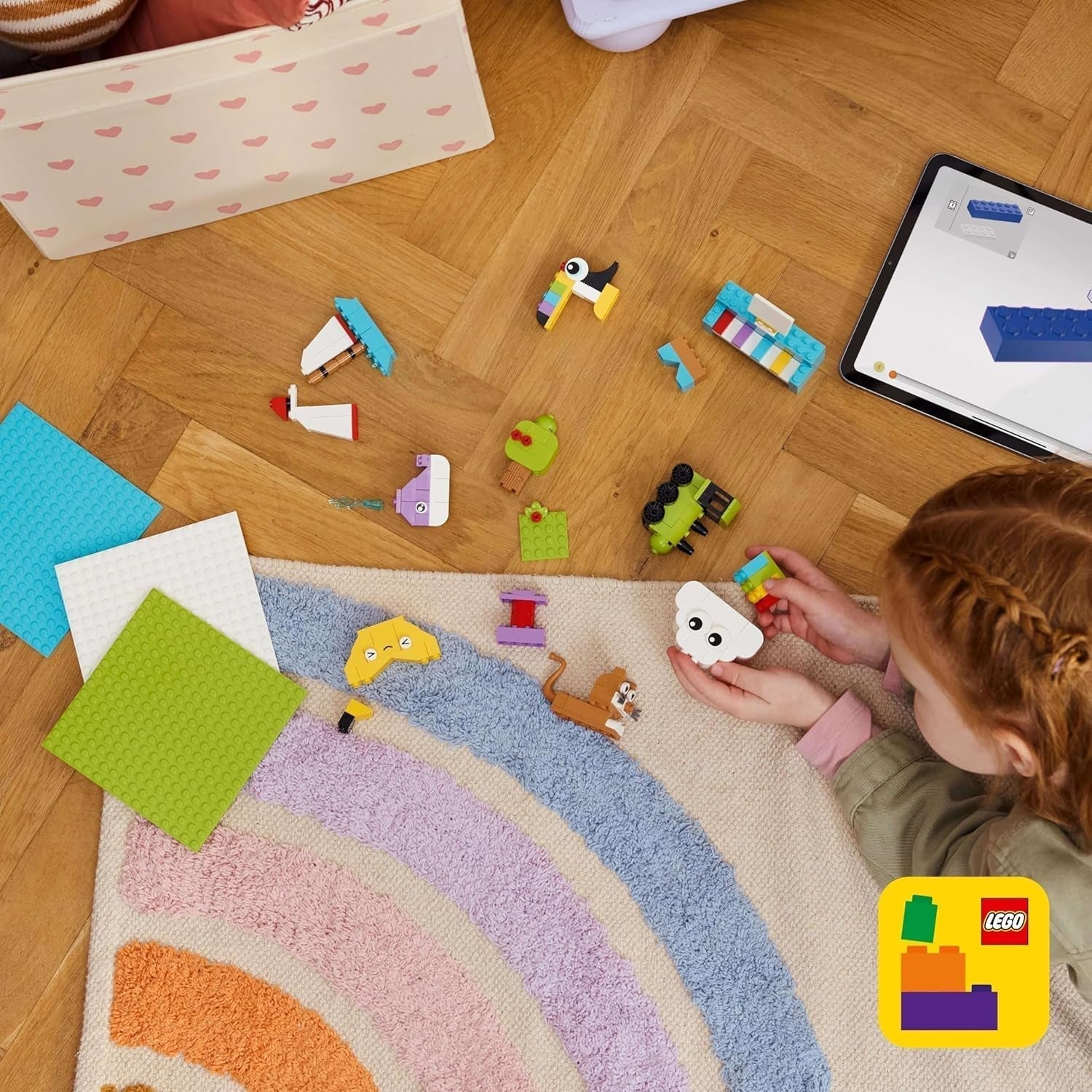 Set creativo LEGO Classic per costruire e giocare - set con mattoncini colorati - costruisci una casa, un cane, una macchina divertente, una tastiera di pianoforte e un arcobaleno - set artigianale per ragazzi e ragazze a partire da 5 anni Set di costruzione Besuche den LEGO-Store