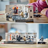 LEGO Star Wars Tantive IV Boarding, Giocattolo da costruzione del film Una nuova speranza, Playset fantasy da collezione, Idea regalo per ragazzi e ragazze 8+ e collezionisti 75387 Set da costruzione Beuche den LEGO-Store