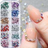 2000 pezzi Bunte Strasssteine ​​​​Nägel Glitzersteine ​​​​Ciondoli per unghie Nail art Edelsteine ​​​​Nagel Steine ​​​​Glitzer Steine ​​​​Nagel Charms Nägel Zubehör Kristalle Diamant Nageldesign Strass Nail Art Strass Nail Gems