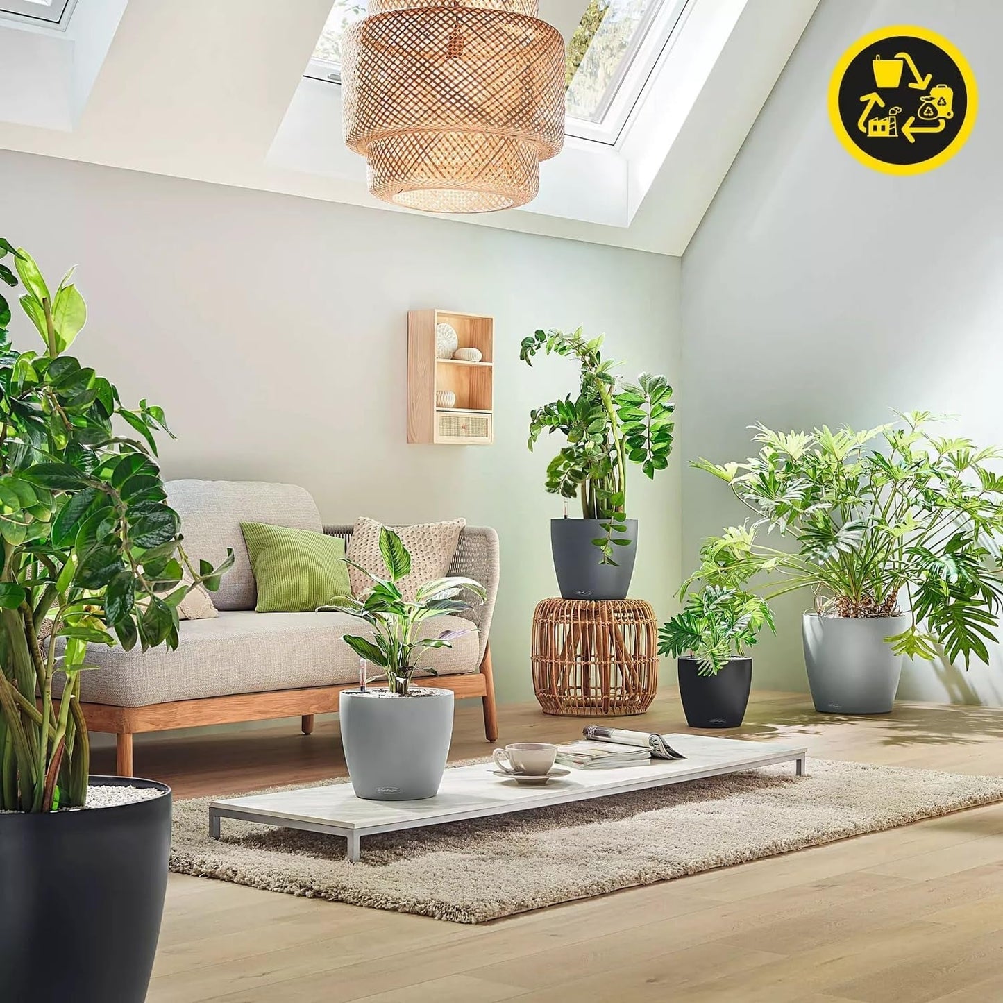 LECHUZA Classico Color ECO 35 Vaso da fiori grigio chiaro con sistema di irrigazione e indicatore del livello dell'acqua | Realizzato in plastica riciclata al 100% | Finitura opaca | Ø 34,5 x 32,5 cm | 18930