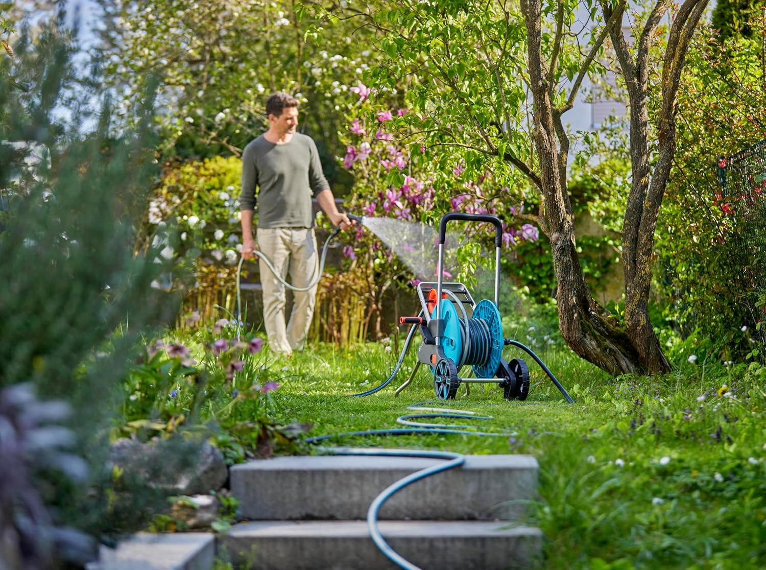 Tubo Gardena EcoLine 1/2 pollice, 20 m senza componenti di sistema: tubo da giardino sostenibile in plastica riciclata, privo di ftalati e sostanze nocive, forte funzione di presa, resistente al gelo e ai raggi UV (18930-20)