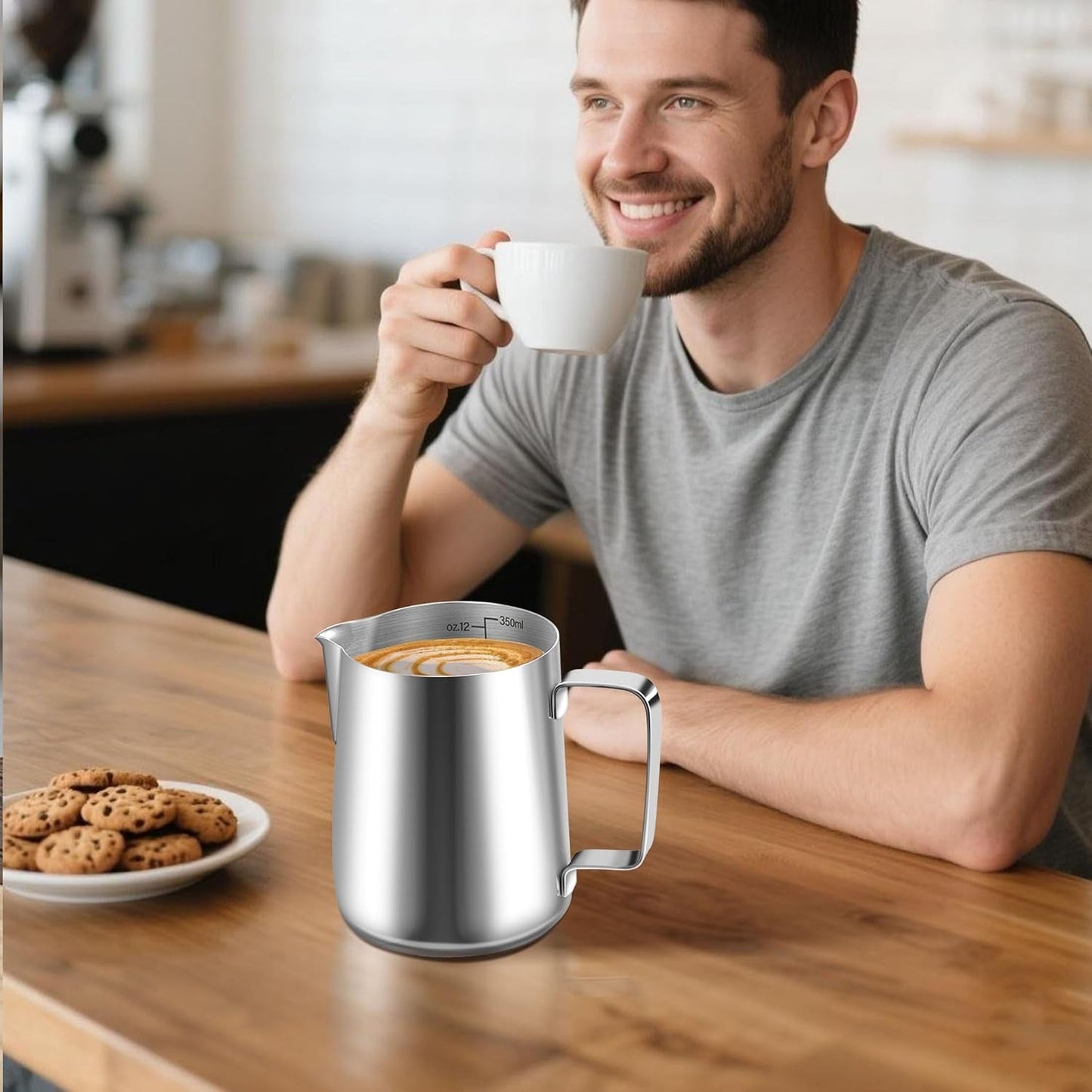 Tazza da latte, Tazza da latte in acciaio inossidabile da 350 ml con segno di misurazione, Accessorio Barista, Tazza da latte per cappuccino, Espresso, Latte Art, Amanti del caffè, Argento, 355 ml