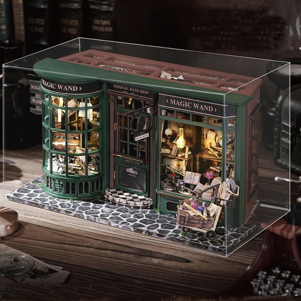 Magic Shop Casa delle bambole con copertura antipolvere Kit di mobili per casa delle bambole in miniatura fai-da-te Scala 1:24 Regalo creativo per bambini Adolescenti Regalo di compleanno