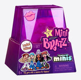Bambole Bratz Miniverse MGA Y2K Nostalgia Flashback Minis in edizione limitata - PACCHETTO SORPRESA - 2 mini bambole Bratz e vetrina - Ottimo regalo per bambini e collezionisti 6+