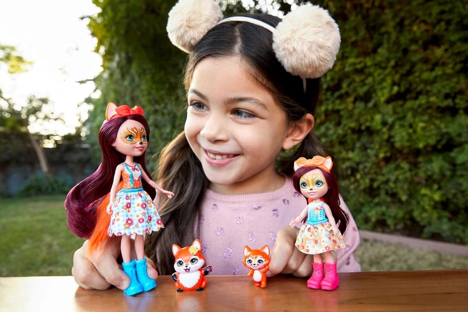 Enchantimals HCF81 - Felicity Fox e la sua sorellina (circa 15 cm e circa 10 cm) e 2 figure di animali, gonna staccabile e accessori, ottimo regalo per bambini dai 3 anni in su