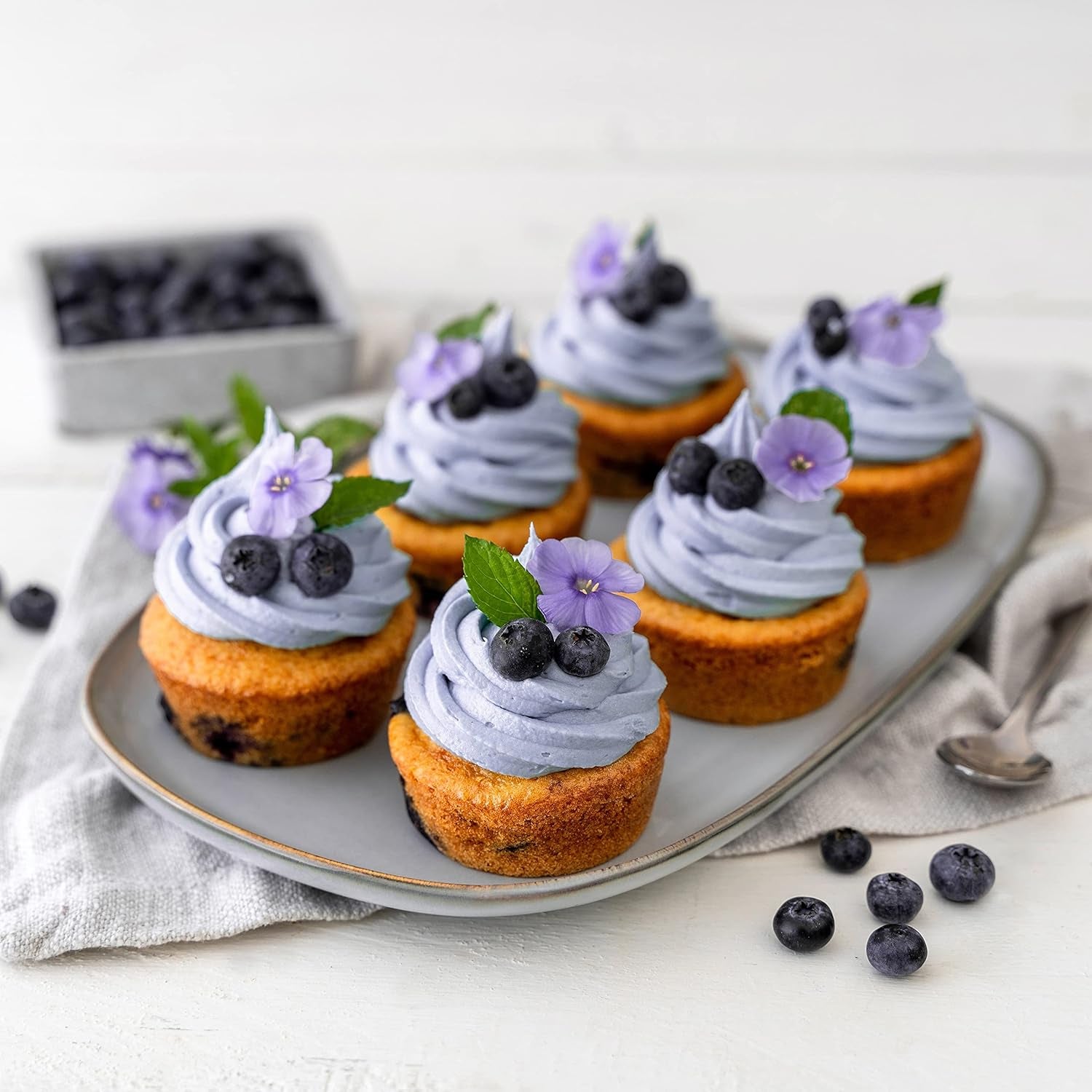 Zenker 12Er Muffinform Energy, Premium-Backform, Für Köstliche Kuchen, Verkürzt Die Backzeit Um Bis Zu 20% (Farbe: Silber/Anthrazit), Menge: 1 Stück, Hellgrau Und Dunkelgrau Stampi e vassoi per cuocere Naty Shop