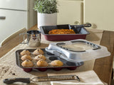 Teglia Sweet Cherry, per 12 muffin, con coperchio, plastica acciaio, rosso ciliegia Teglie e stampi Naty Shop