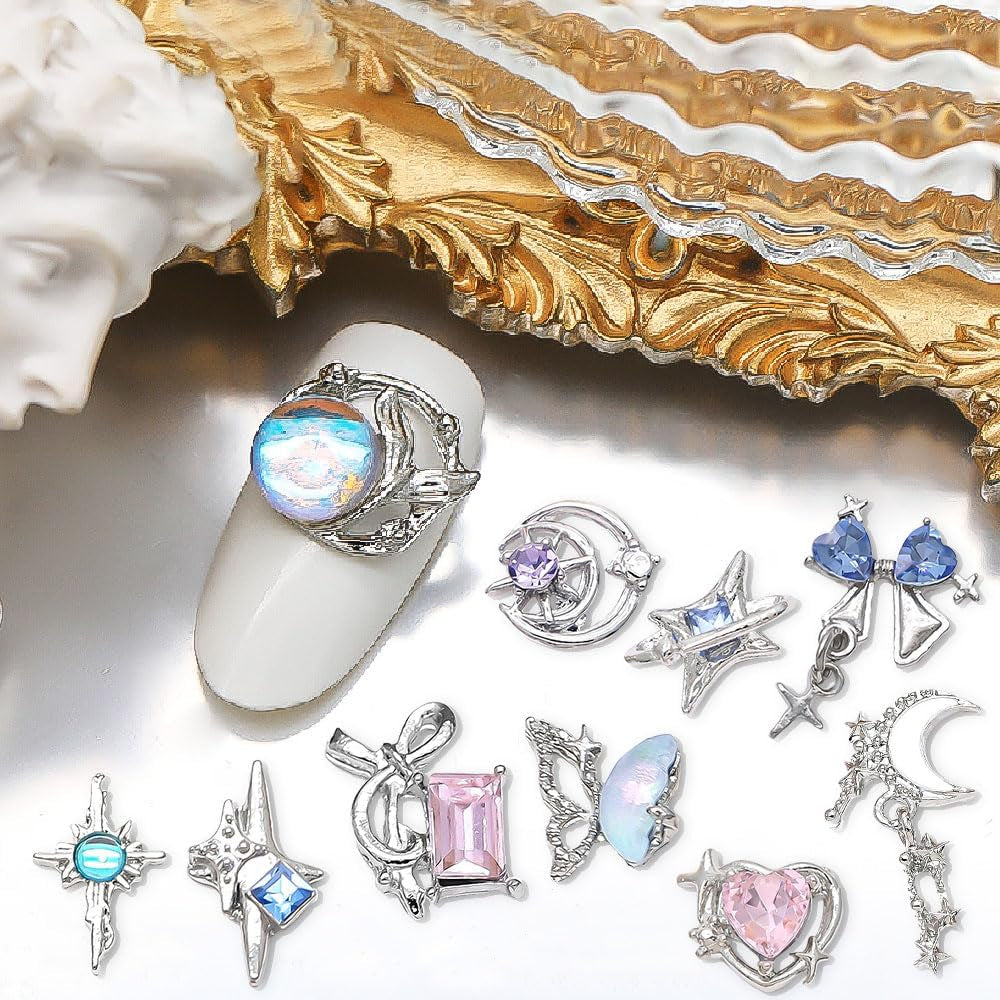 16 Stile Luxus Mond Stern Nagel Charms 3D Nail Charms Y2K Legierung Strasssteine ​​​​Bogen Schmetterling Nagel Schmuck Metall Nail Art Charms Nägel Glitzersteine ​​​​Nailart Strass Nageldesign Zubehör