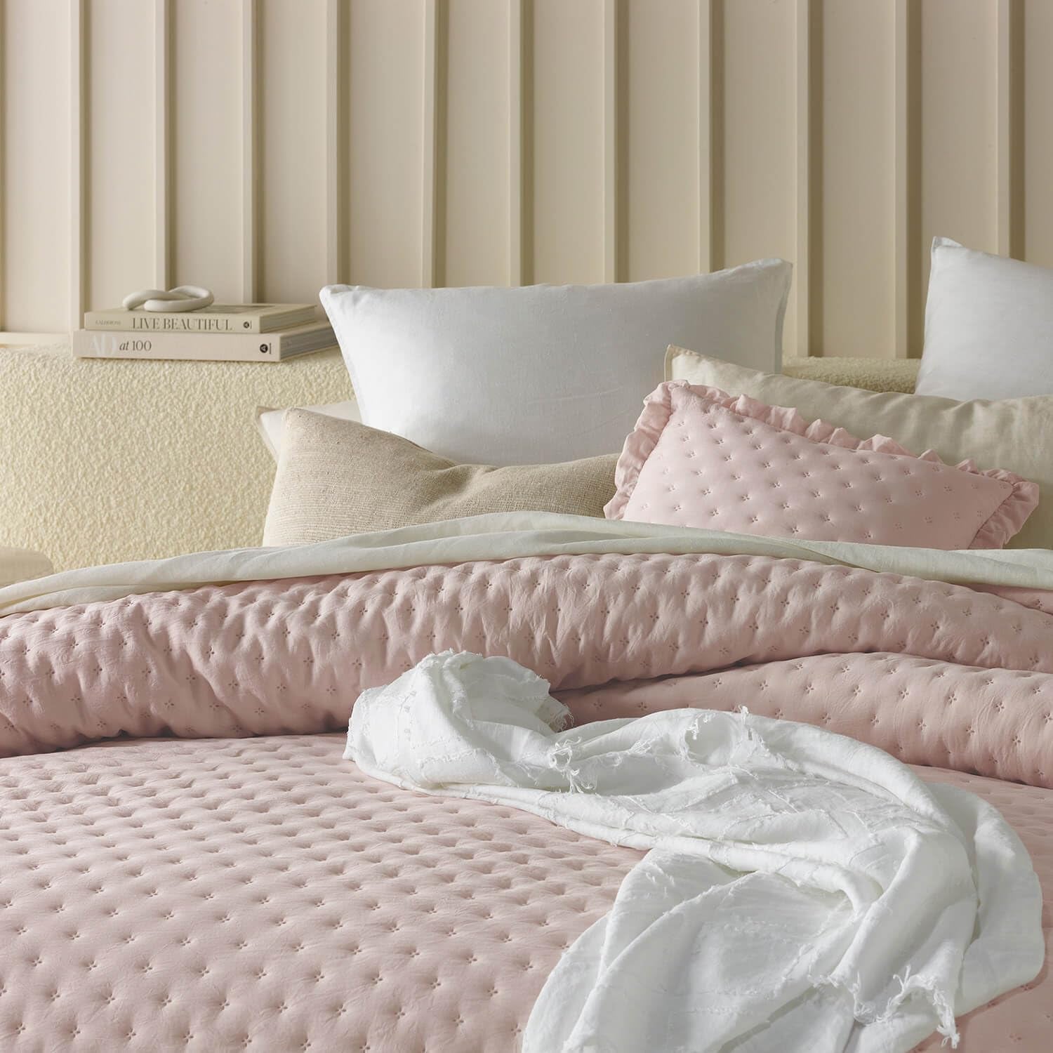 Molly Elegante copriletto in rosa cipria 170 x 210 cm Copriletto versatile come copriletto o divano Coperta per letto e divano Stile coperta Ideale come copriletto Letti e coperte Besuche den ROOM99-Store