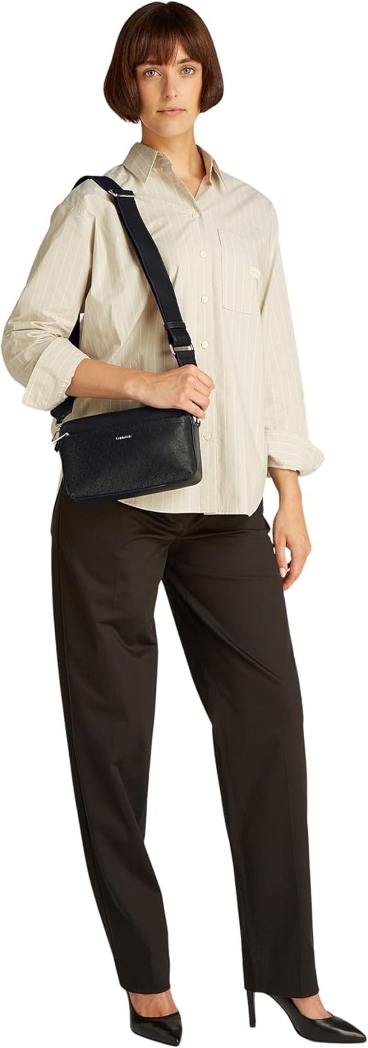 Calvin Klein Borsa a tracolla da donna Must Camera Bag Mono Wide Strap Strap, Nero (Ck Black), a grandezza naturale Borse da donna Naty Shop