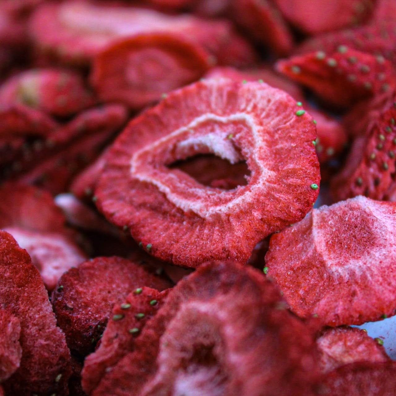 Fragole liofilizzate 150g - Fette di fragola liofilizzata - Frutta secca liofilizzata - Frutta fragola secca - Perfetta per cuocere al forno, decorazioni, snack, muesli, dessert Prodotti disidratati Naty Shop