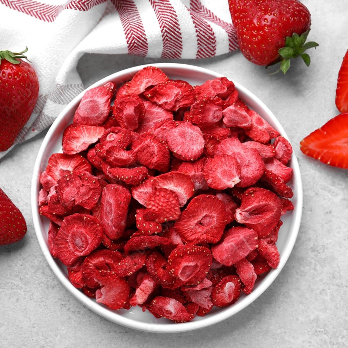 Fragole liofilizzate 150g - Fette di fragola liofilizzata - Frutta secca liofilizzata - Frutta fragola secca - Perfetta per cuocere al forno, decorazioni, snack, muesli, dessert Prodotti disidratati Naty Shop