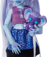 Monster High Self-Scare Secrets Abbey Bominable bambola e set di accessori con 13 sorprese realistiche come l'henné, disegni e uncinetto JHK44