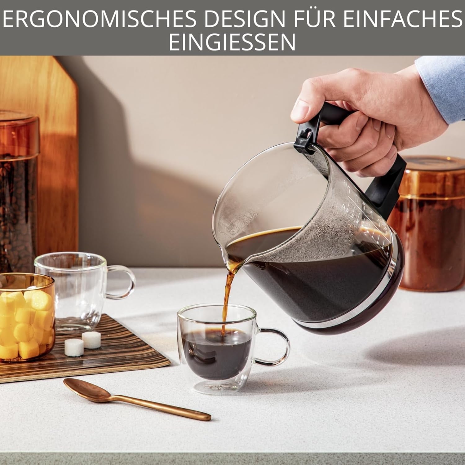 Macchina per caffè espresso con filtro Krups T8, 850 Watt, spegnimento automatico, 8-12 tazze, capacità 1 litro, filtro permanente, interruttore on/off illuminato, facile da usare, nero, KM4689