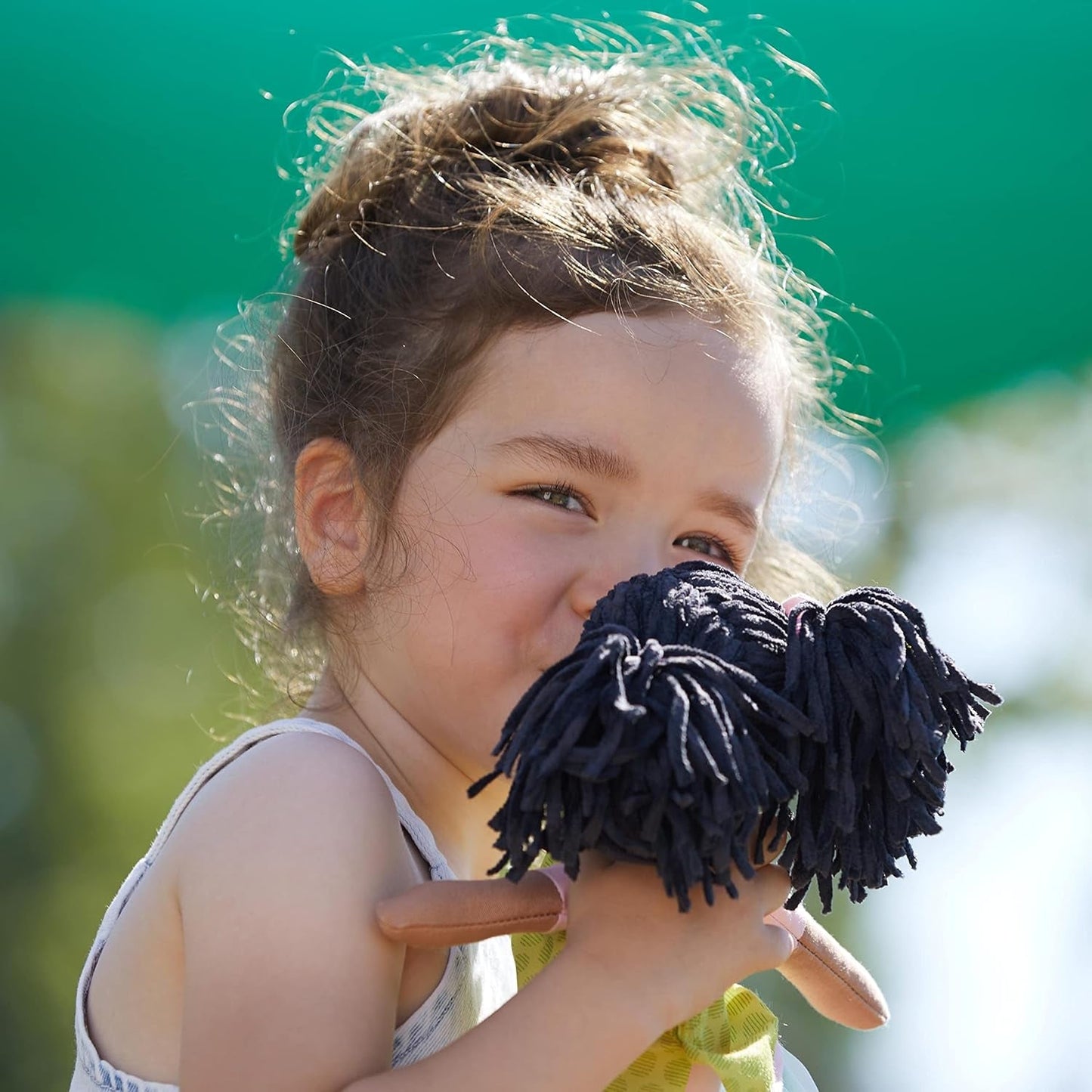 HABA 304576 - Bambola Cari, 30 cm, bambola morbida e di stoffa per bambini dai 18 mesi, con vestiti rimovibili e capelli lunghi