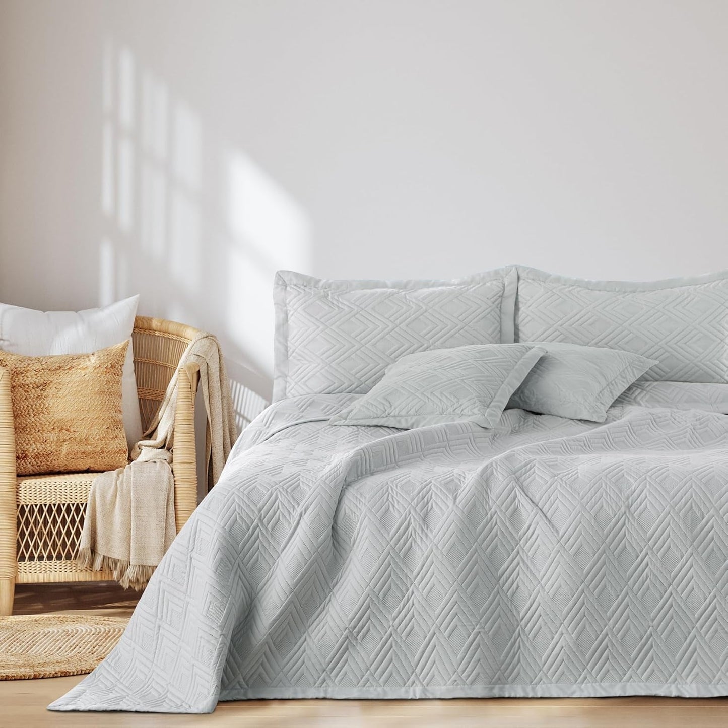 Ameliahome Copriletto 170X210 Cm Copriletto double face Trapuntatura ad ultrasuoni Poliestere Ophelia Verde scuro Letti e coperte Besuche den AmeliaHome-Store Ophelia Argento 170X210 Cm