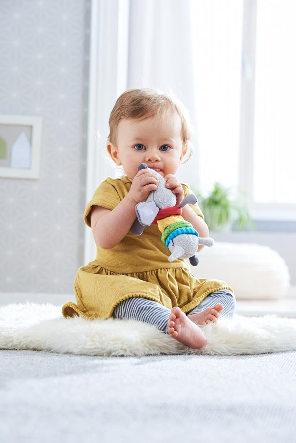 HABA 304771 - Bassotto con sonaglio, giocattolo in stoffa con motore a sonagli, giocattolo a partire da 6 mesi Giocattoli Bebe Naty Shop