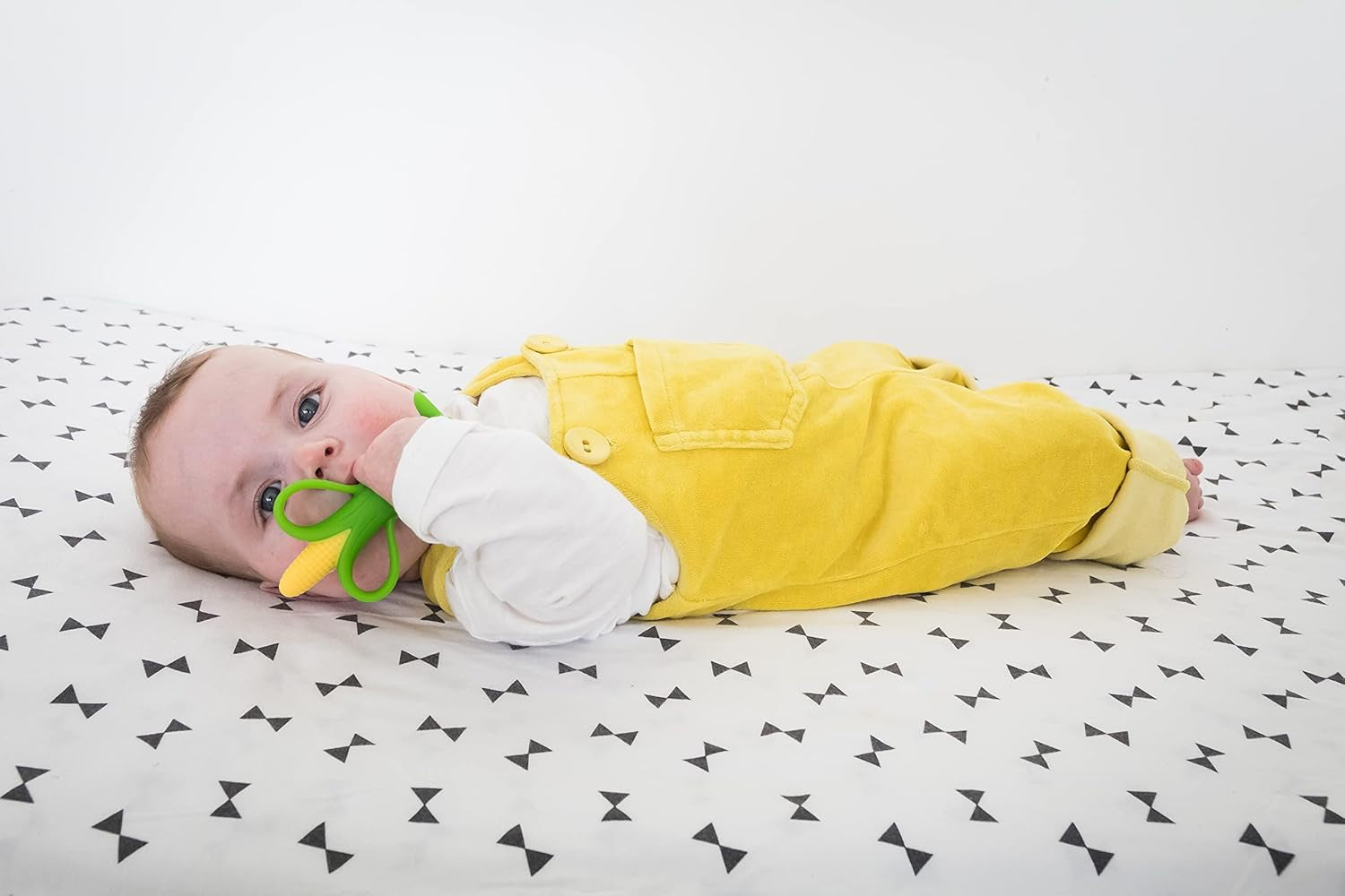 Nuby - Aiuto per la dentizione della pannocchia di mais - 3M+, multicolore