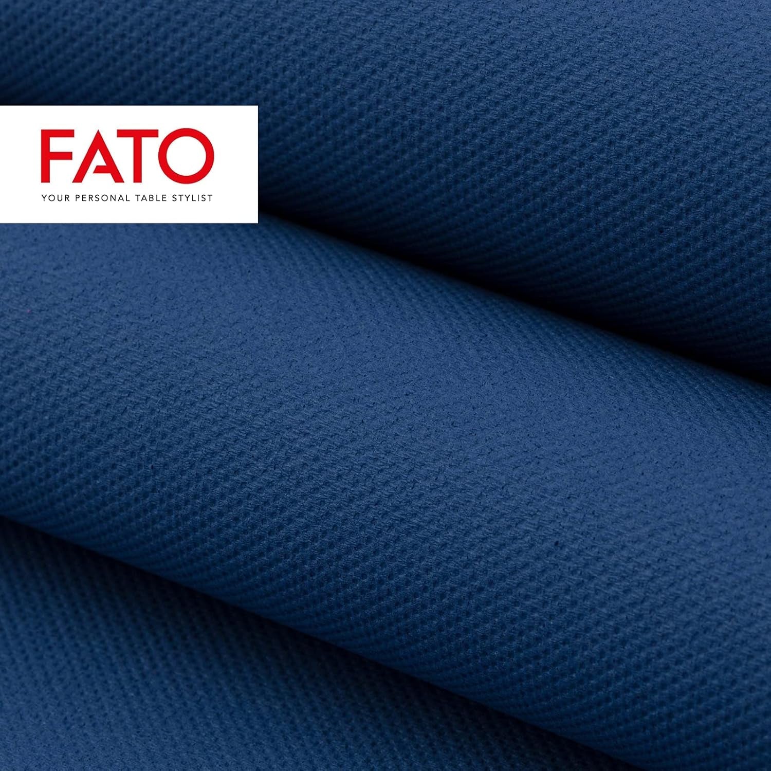 - Fazzoletti di carta usa e getta morbidi e delicati Confezione da 40 fazzoletti formato 38X38 piegati in 4 2 strati Colore blu notte Carta di pura cellulosa al 100% certificata FSC (confezione da 3)