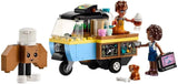 LEGO Friends Rolling Café Piccolo giocattolo da forno per bambini, regalo per ragazze e ragazzi dai 6 anni, giocattolo educativo con Aliya, Jules e Aira il cane 42606 Set da costruzione Beuche den LEGO-Store