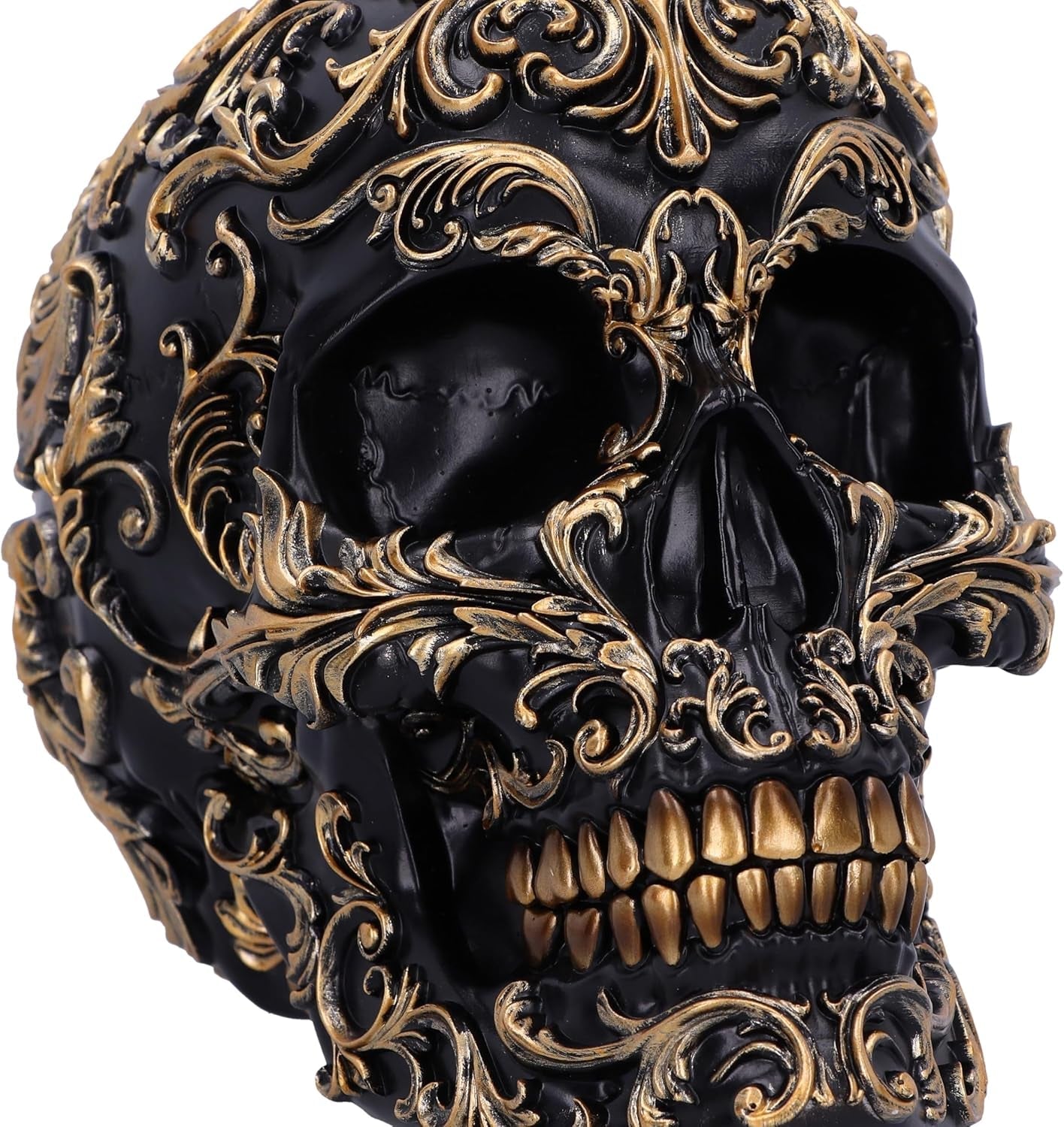 Teschio rinascimentale, 19 cm, resina, nero e oro, motivo barocco dorato, ornamento teschio nero, decorazione gotica, fuso nella migliore resina sintetica, dipinto a mano da esperti statuette e sculture Naty Shop