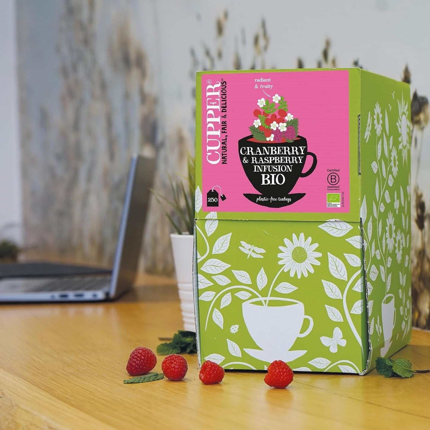 Cupper Tè alla frutta biologico Mirtillo rosso Lampone | Tè al lampone | 250 bustine di tè non sbiancate | Grande pacco | Perfetto per l'ufficio | Ecologico | Commercio equo e solidale