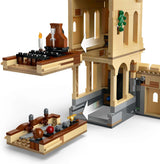 Castello di Hogwarts LEGO Harry Potter: Lezioni di volo Adventure Playset con 6 minifigure da collezione, tra cui Draco Malfoy e la Professoressa McGonagall, Set di giochi di ruolo per ragazzi e ragazze di 9 anni 76447 Set di costruzione Besuche den LEGO-Store