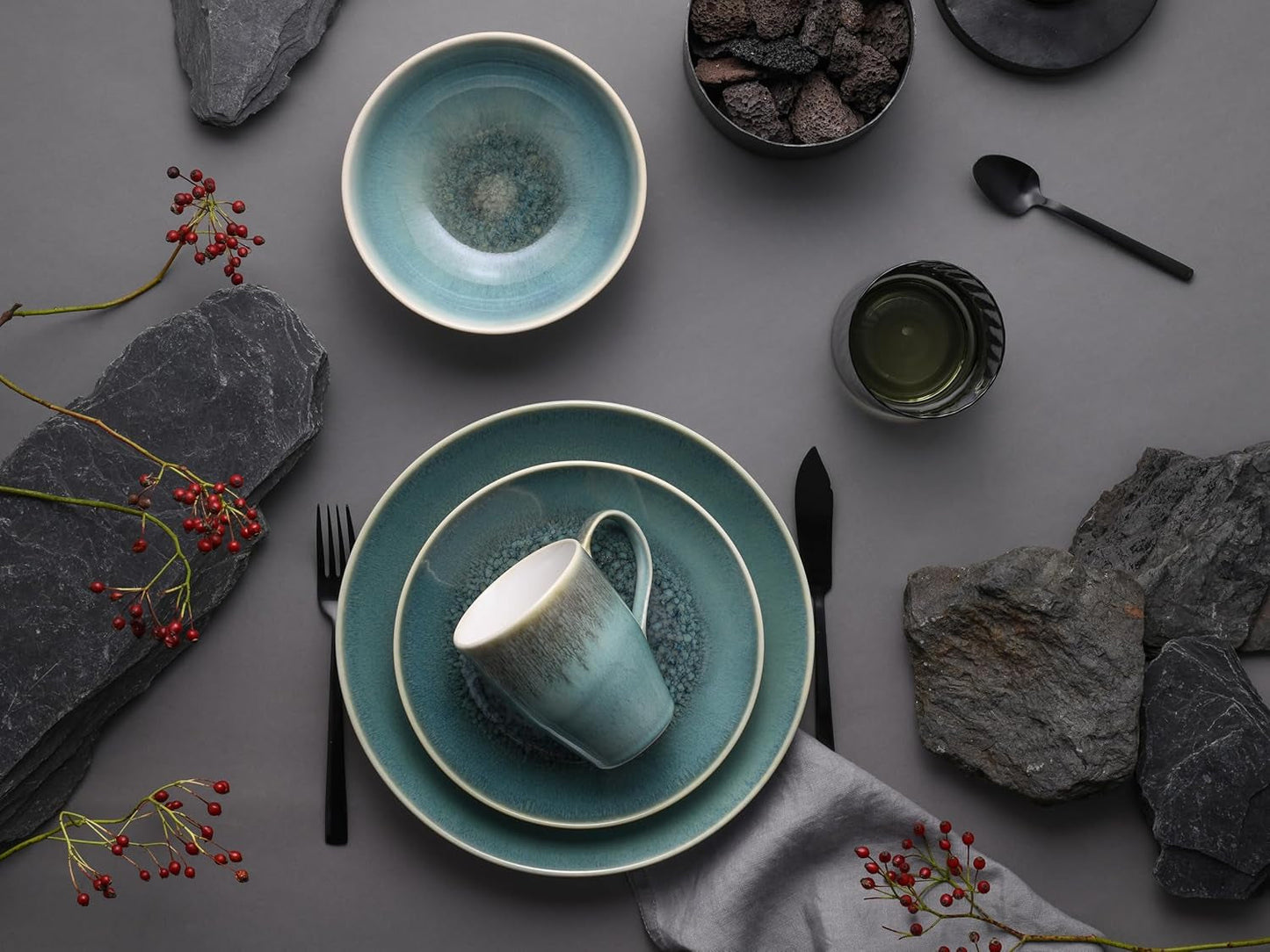 Creatable, serie Caldera, set di stoviglie in gres lavabile in lavastoviglie e adatto al microonde, produzione di qualità (set combinato da 8 pezzi verde)