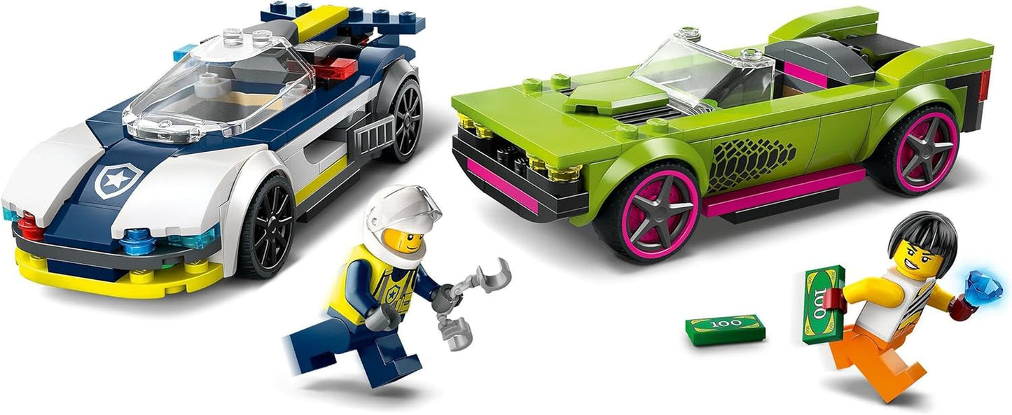 Inseguimento in auto LEGO City con auto della polizia e muscle car, trenino con 2 auto da corsa, regalo della polizia per bambini, ragazzi e ragazze dai 6 anni, set con poliziotto e minifigure Ganovin 60415 Set da costruzione Besuche den LEGO-Store