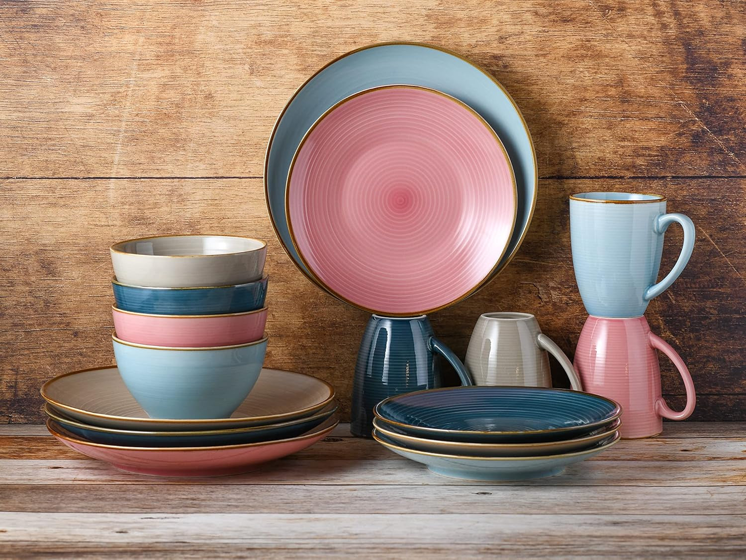 CreaTable, 22506, serie COZY DAY, set di stoviglie da 16 pezzi per 4 persone, servizio combinato in porcellana, lavabile in lavastoviglie e adatto al microonde, produzione di qualità