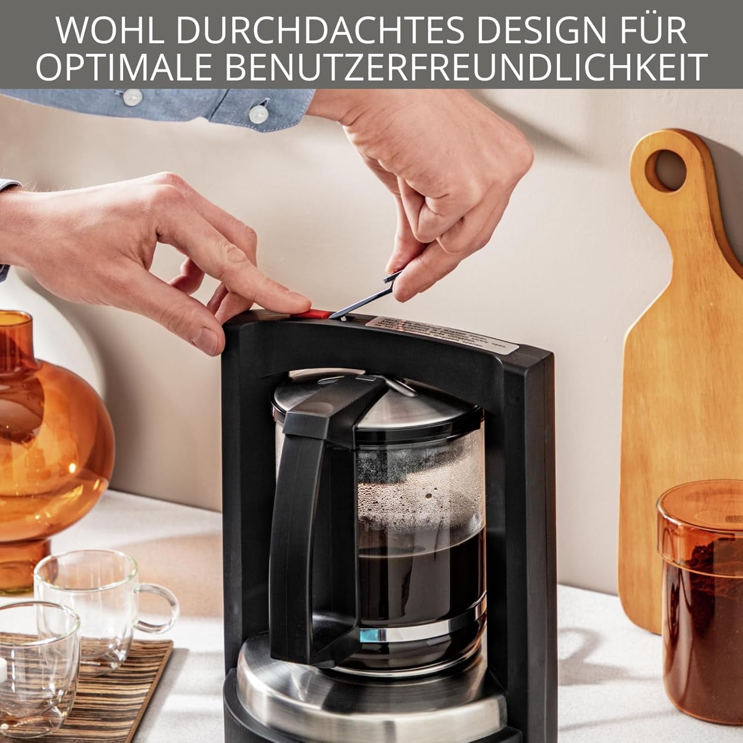 Macchina per caffè espresso con filtro Krups T8, 850 Watt, spegnimento automatico, 8-12 tazze, capacità 1 litro, filtro permanente, interruttore on/off illuminato, facile da usare, nero, KM4689