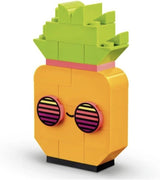 LEGO 11027 Classic Neon Creative Building Set, Brick Box Set, Giocattolo da costruzione con modelli: macchina, ananas, alieno, pattini a rotelle, personaggi e altro, per bambini dai 5 anni in su Set da costruzione Besuche den LEGO-Store