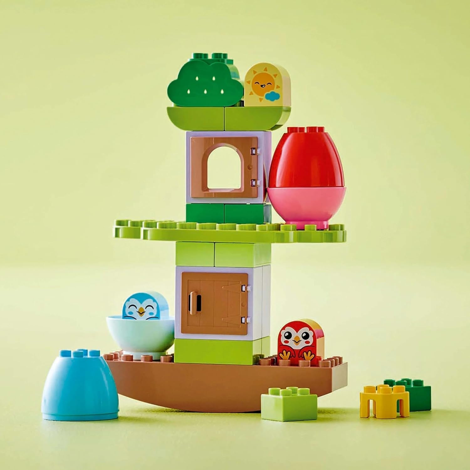 Albero LEGO DUPLO da bilanciare e impilare, giocattolo di sviluppo, set da costruzione per bambini a partire da 18 mesi, giocattolo creativo per bambini, giocattolo educativo con 2 uccelli giocattolo 10440 Set da costruzione Besuche den LEGO-Store