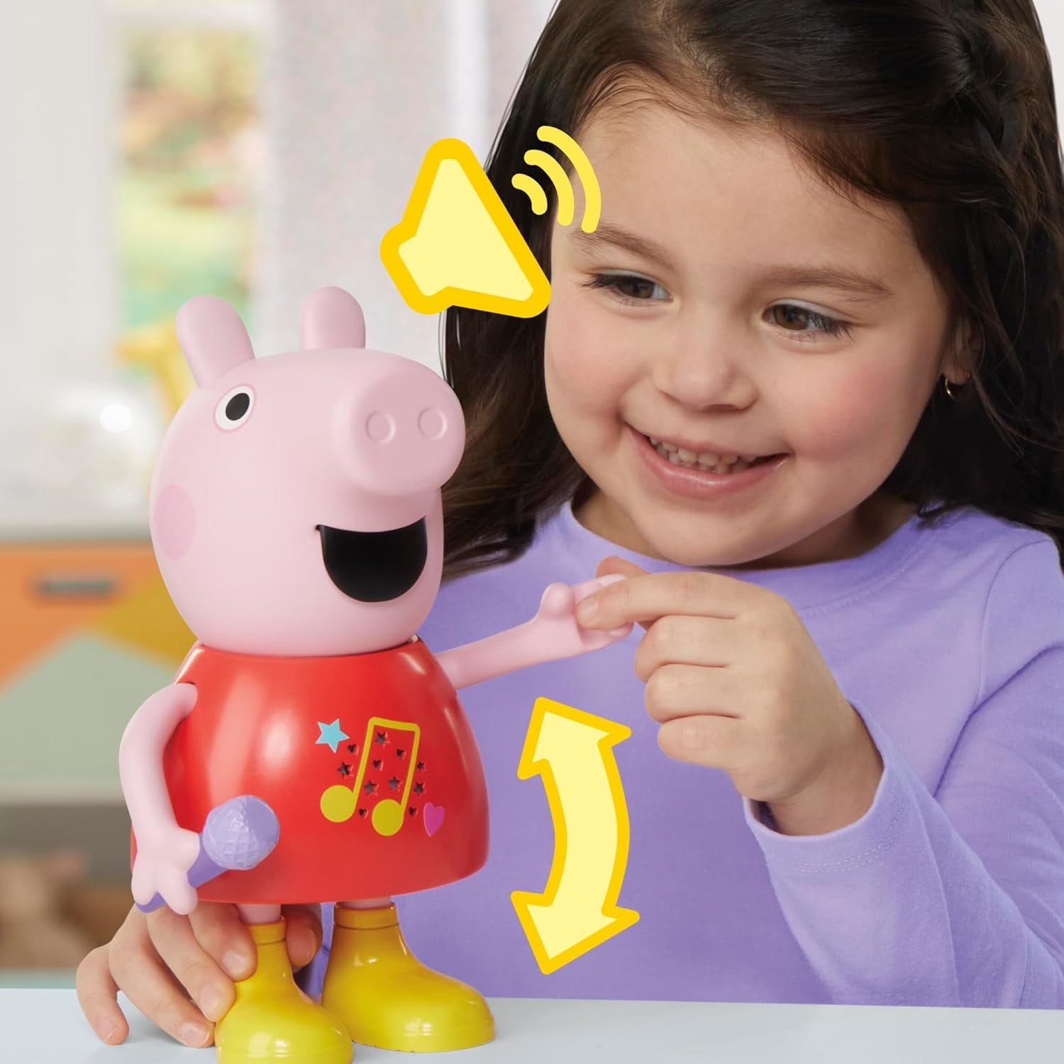 Bambola Peppa Pig, parla e canta, rosa, 20 cm