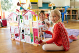 Barbie House Dream Villa Casa a schiera a 3 piani e 5 stanze con accessori come mobili, pieghevole e portaoggetti, giocattoli a partire da 3 anni, DLY32 Naty Shop Case delle bambole