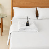 Good Nite Piumino Doppio, 4.5 Tog, Piumino Estivo, Piumino Doppio, Bianco, Trapunta, Poliestere, Morbido E Leggero E Lavabile In Lavatrice Con Fasce Angolari (Letto Matrimoniale 200 X 200 Cm) Coperte e Trapunte Naty Shop