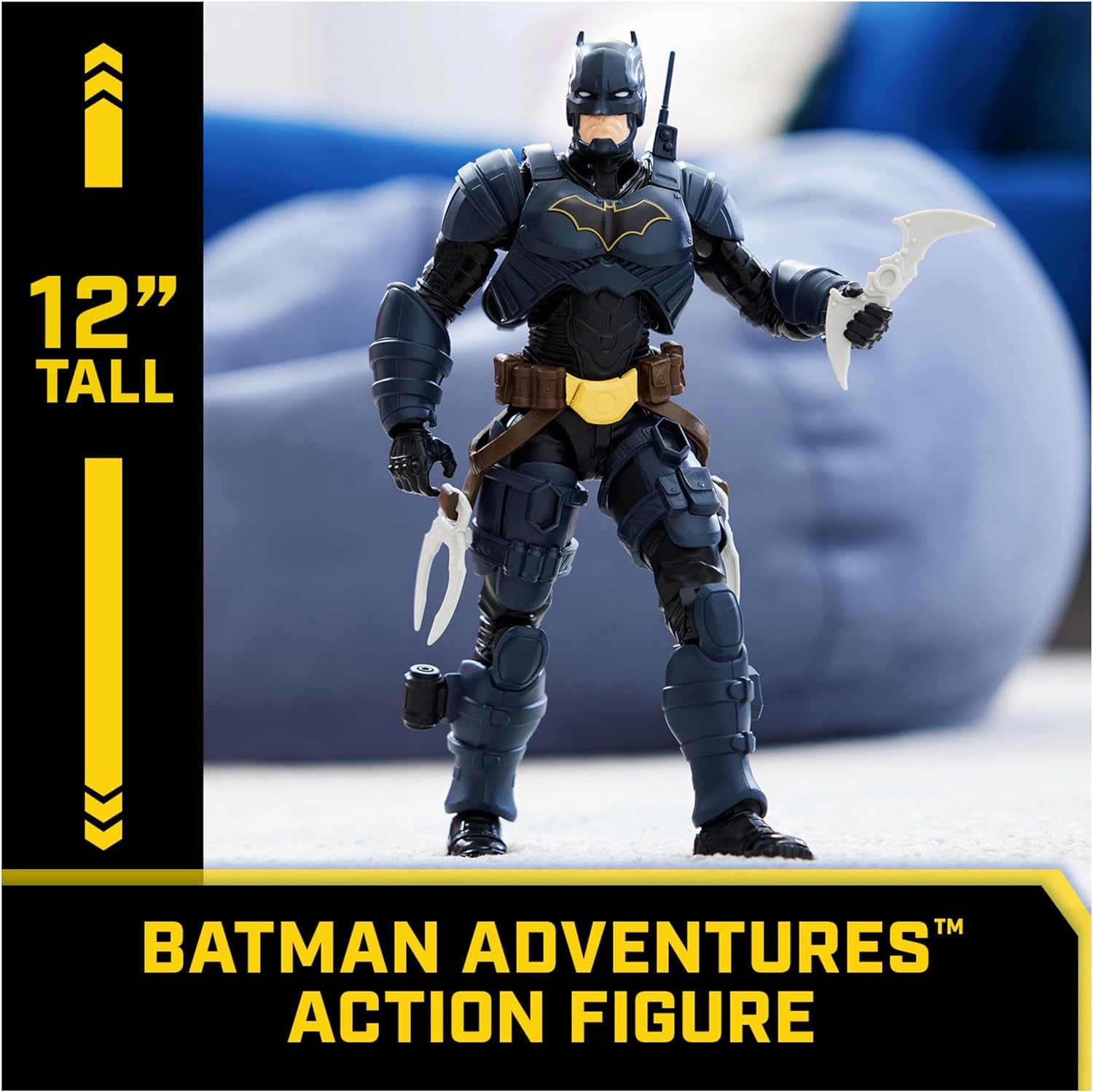 Action Figure DC Batman Adventures, 30 Cm - Con 16 pezzi di equipaggiamento e completamente mobile per emozionanti avventure e acrobazie ricche di azione, giocattolo per bambini dai 3 anni in su Action figures Naty Shop