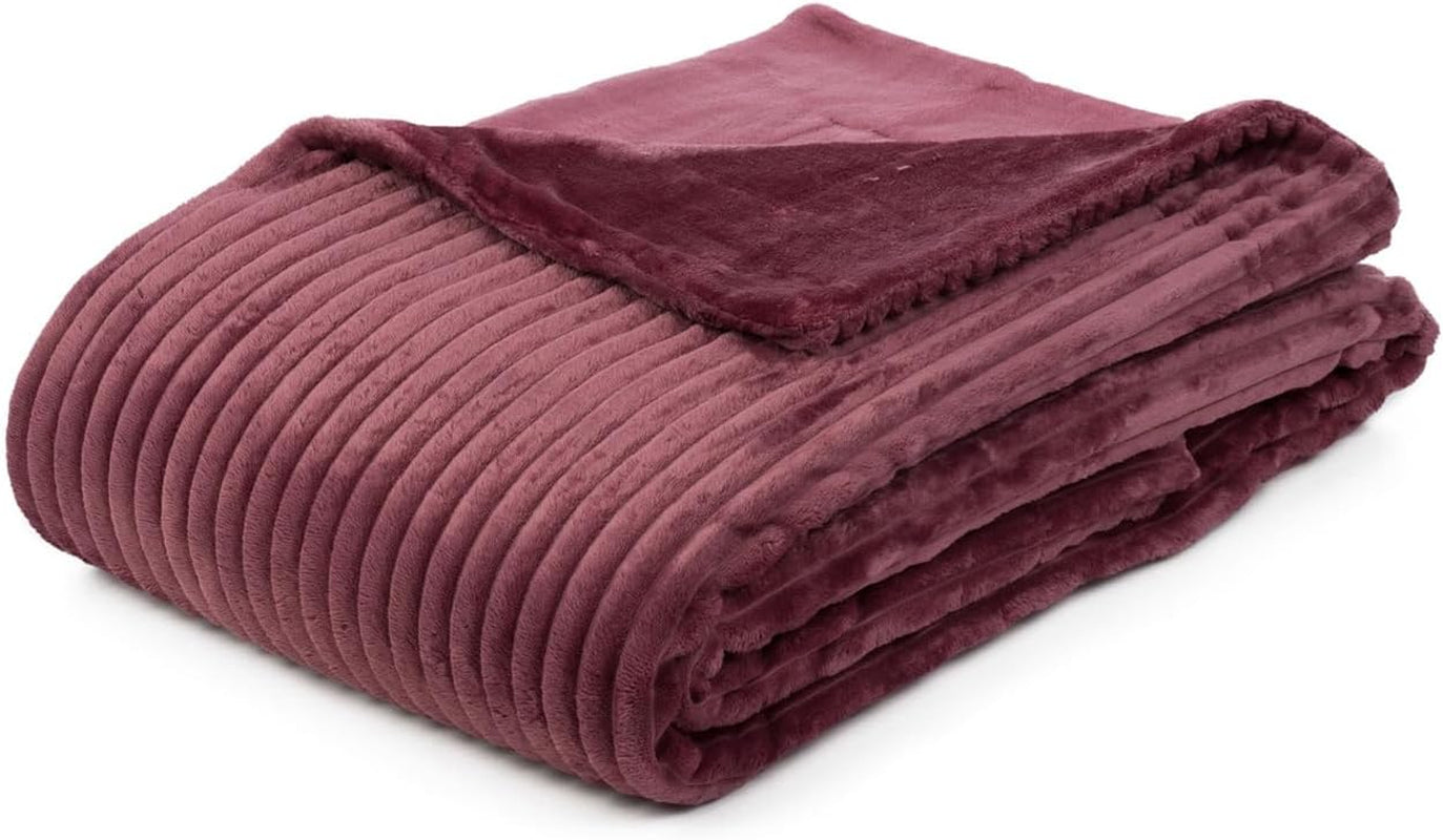 Gözze - Coperta comoda e morbida con effetto velluto a coste, 1620 g/pezzo, 150 X 200 cm - cannella Letti e coperte Besuche den Gözze-Store Berries