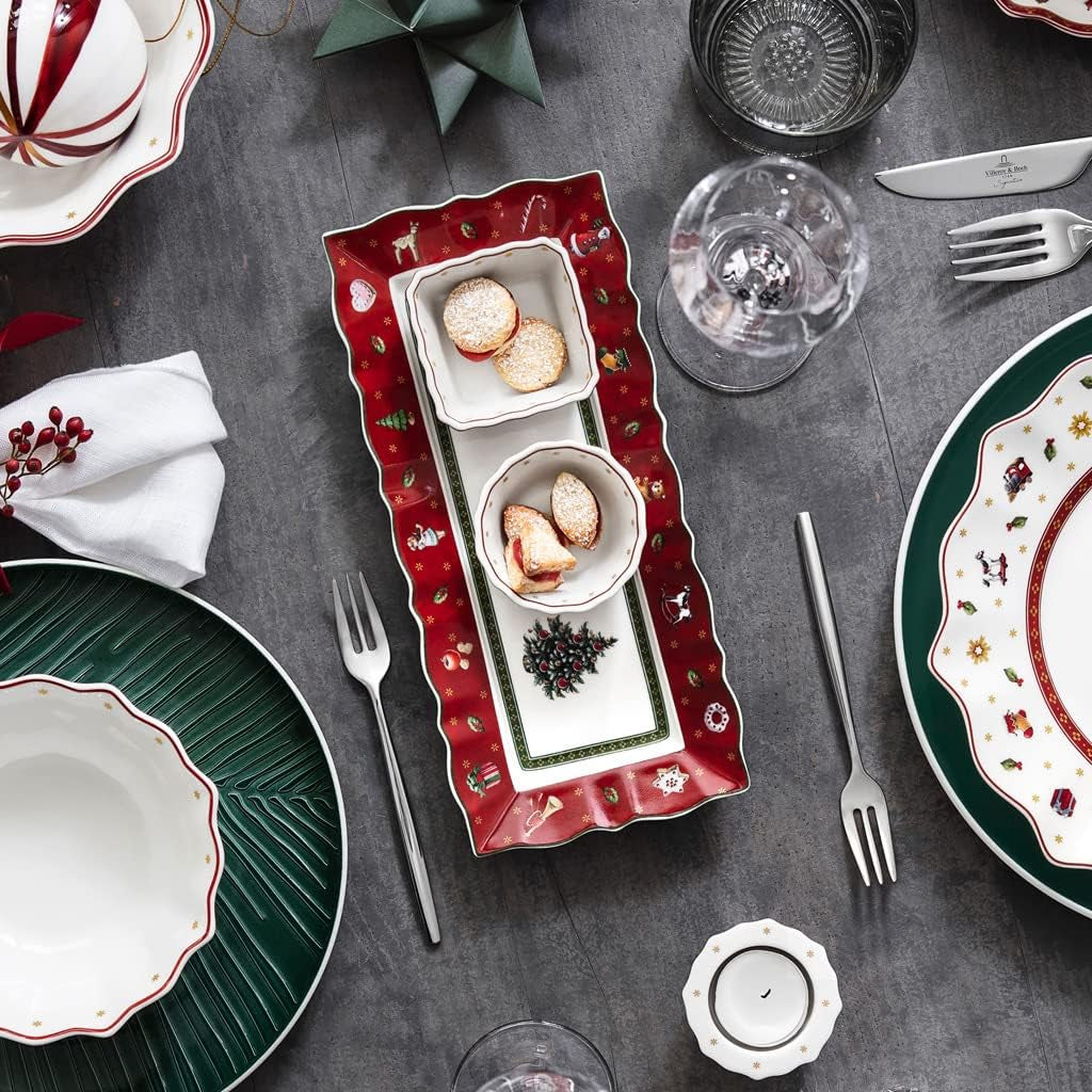 Villeroy & Boch - Toy's Delight Set per sughi, 4 pezzi, Piatto da portata con ciotole, Set di ciotole per sugo di Natale, Decorazione da tavola giocattolo, Vassoio da portata, Ciotole, Stoviglie natalizie, Porcellana Premium