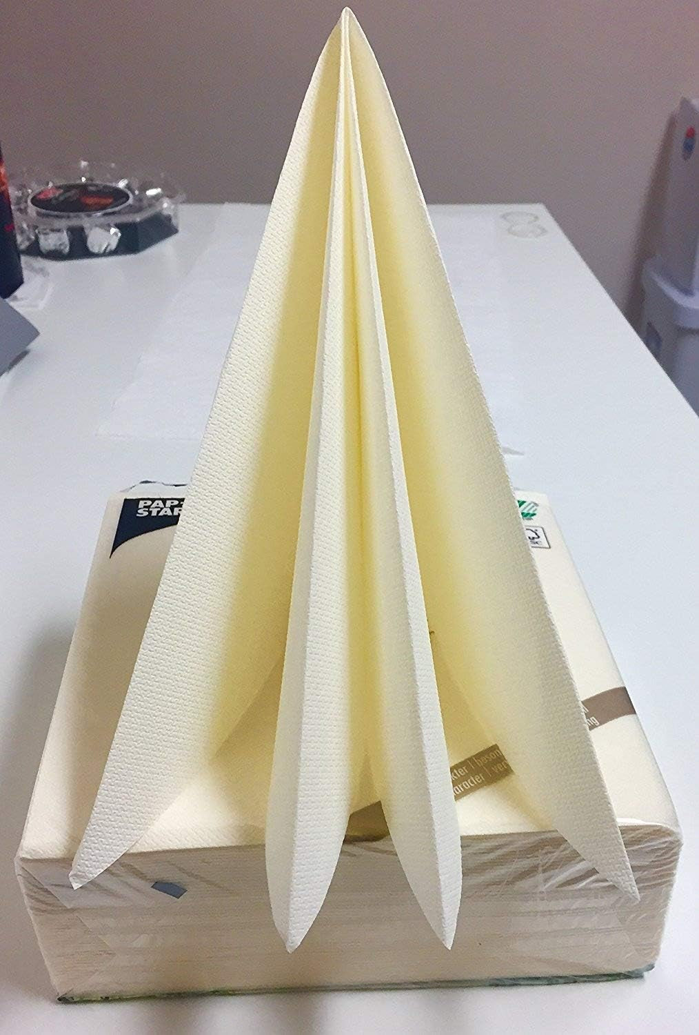 Tovaglioli Papstar, collezione Champagne Royal Tovaglioli velina 1/4, dimensioni 40 x 40 cm, 1 confezione da 50 pezzi, champagne/crema