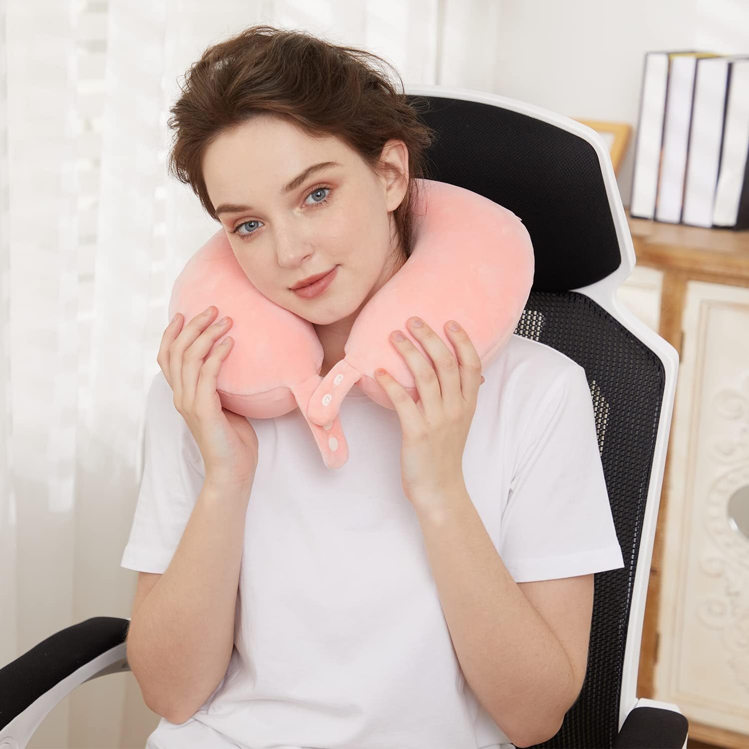 TALLGO Cuscino da Viaggio per Collo, Miglior Cuscino per Aereo in Memory Foam per Poggiatesta, Morbido Cuscino Regolabile per Aereo, Auto e Casa, Cuscini Ortopedici Cervicali Rosa Naty Shop