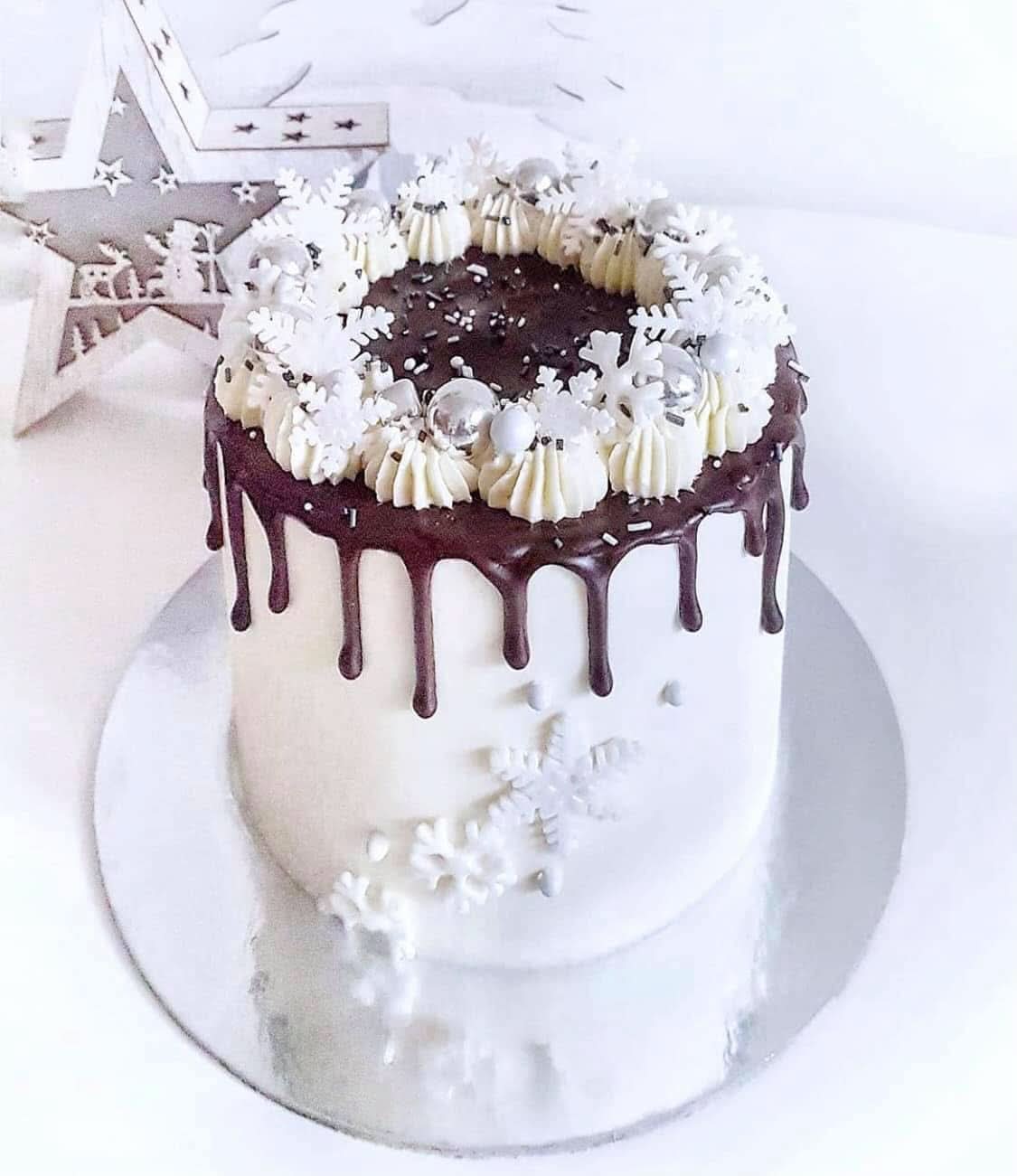 Glassa per torta nera Super Drip Glassa per torta al cioccolato fondente 300 grammi Glasse e decorazioni Naty Shop