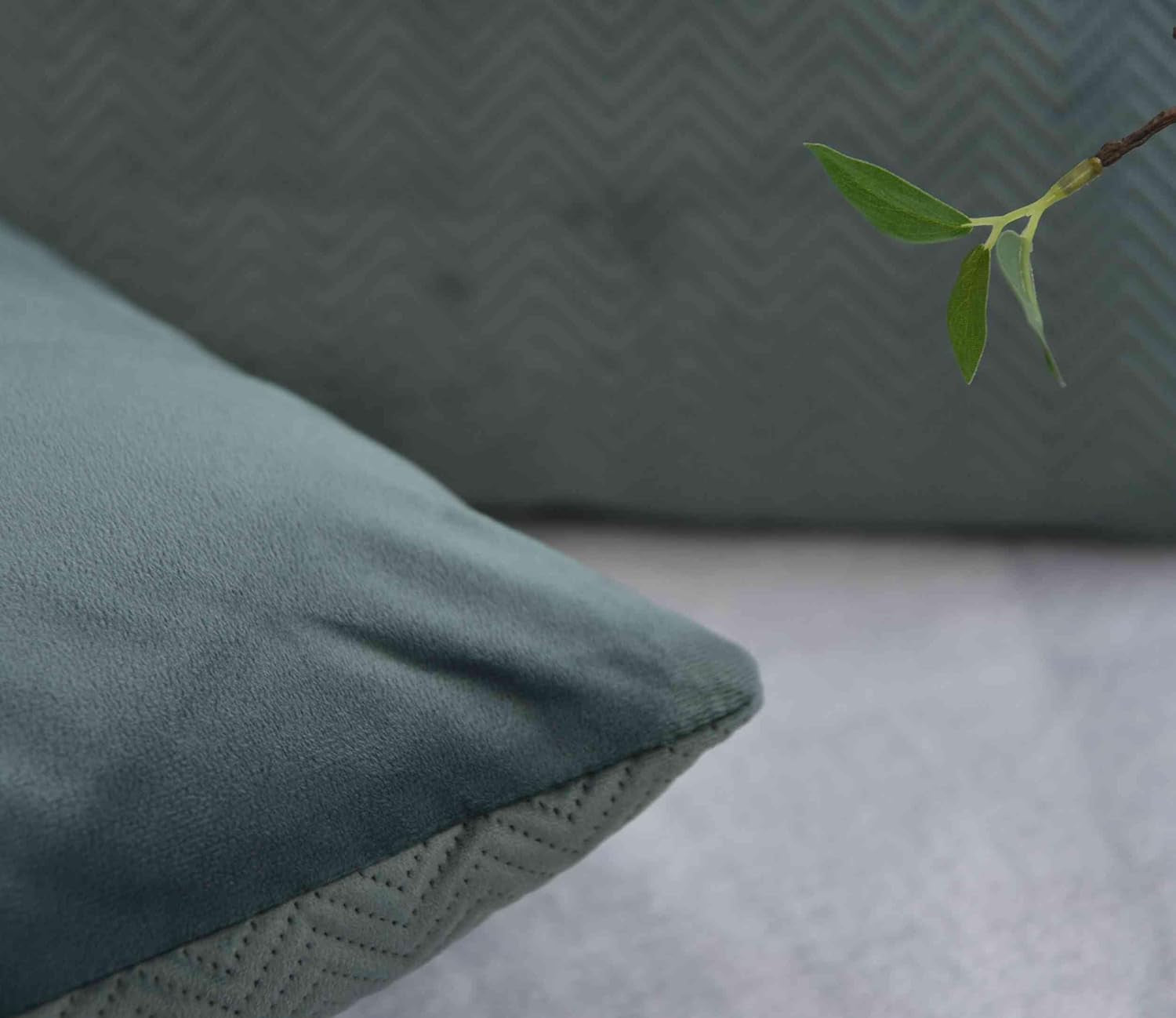 Tenda Box Cuscino Decorativo LxP 45X45 Cm Verde Jacquard "Greta" Con Design A Spina Di Pesce Facile Da Curare Chiusura Con Cerniera Imbottitura Morbida 320G - Varietà Di Colori, 2023510 Cuscini Da Viaggio Naty Shop