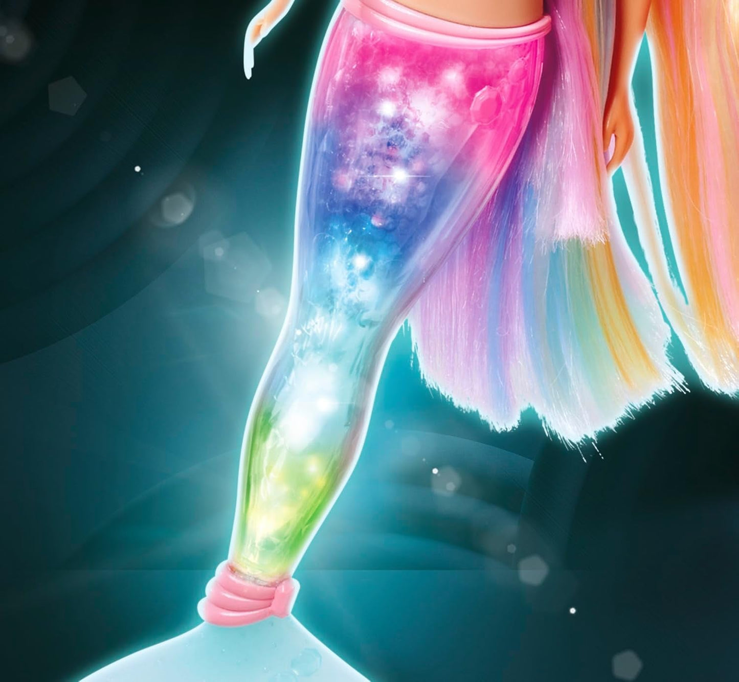 Steffi Love Magic Rainbow Sirena, Bambola Sirena con Funzione di Luce Magica Arcobaleno e Capelli Extra Lunghi, 39 cm, dai 3 Anni in su