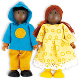 Hape Doll Family - Set di 6 accessori per casa delle bambole in pelle scura con figure in legno e tessuto, gioco di finzione, giocattolo educativo, giocattolo interattivo per bambini dai 3 anni in su